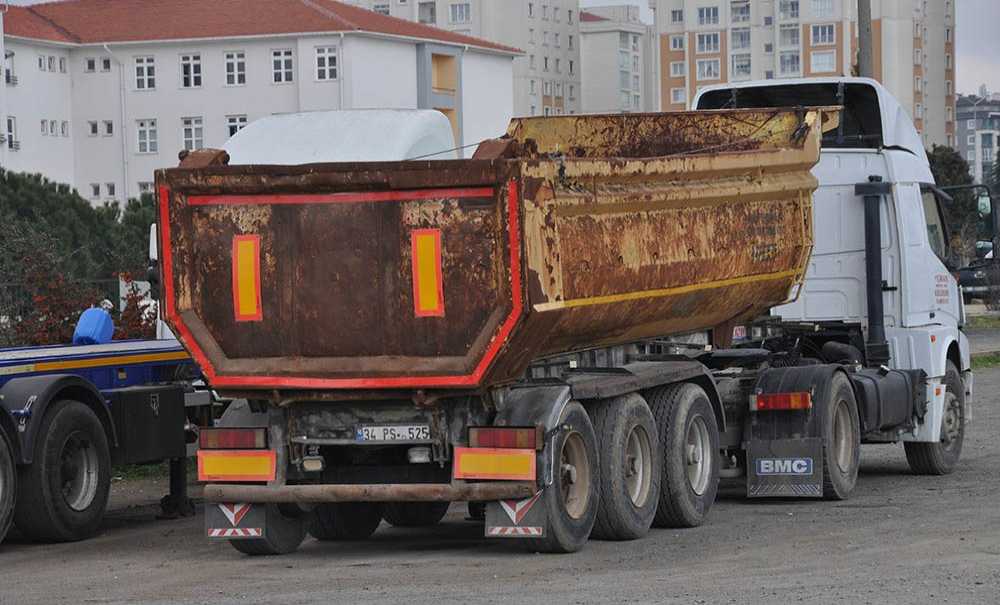 Okullar Bölgesinden Kamyonlar Kalkacak