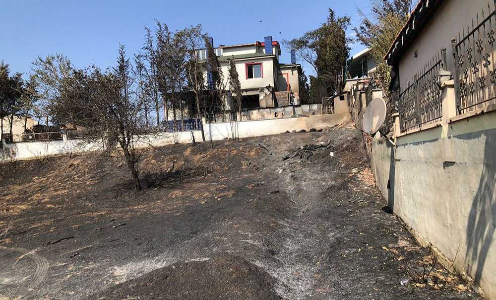 Önerler Mahallesinde Yangın Paniği Sürüyor