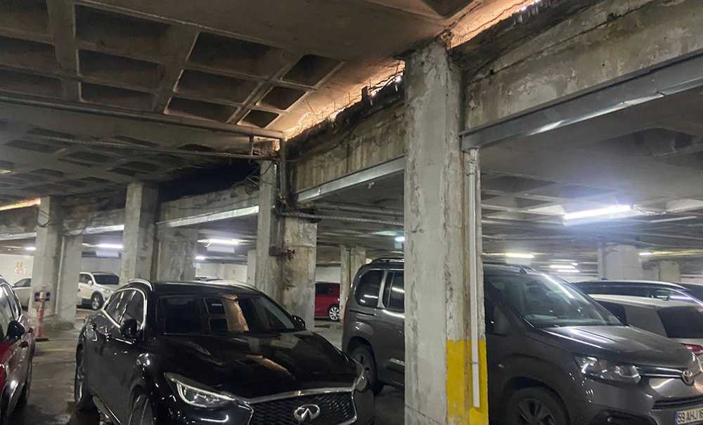 Otoparkın Harabe Görünümü Tepki Çekiyor