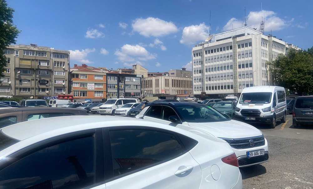 Otoparkta Düzensiz Parklanma Tepki Çekiyor