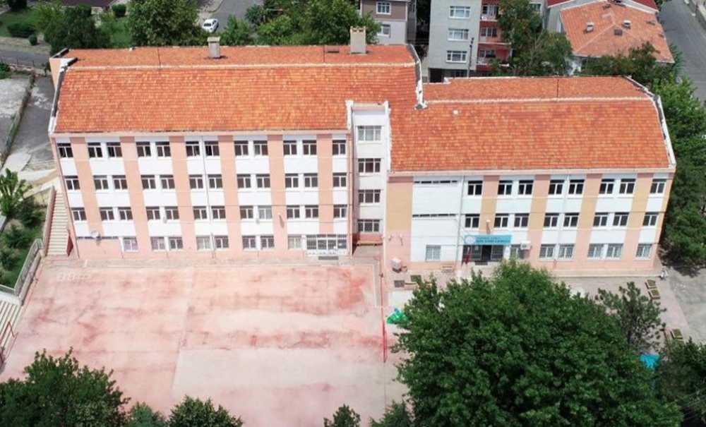 Özel İdare İlkokulu Da Yıkılıyor