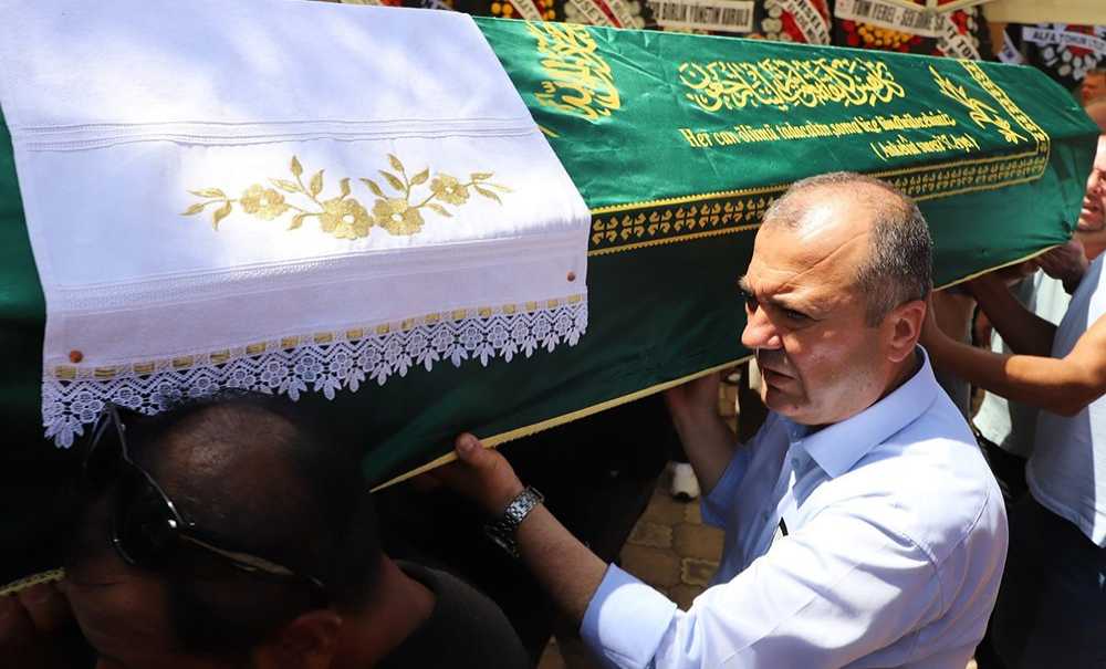 Özgür Özel, Acılı Gününde Aygun'u Yalnız Bırakmadı