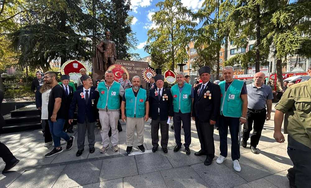 “Özgürce Yaşıyorsak Bunu Gazilerimize Borçluyuz”