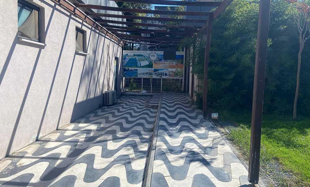 Park Kafede Dışardaki Tuvalet Kapatıldı