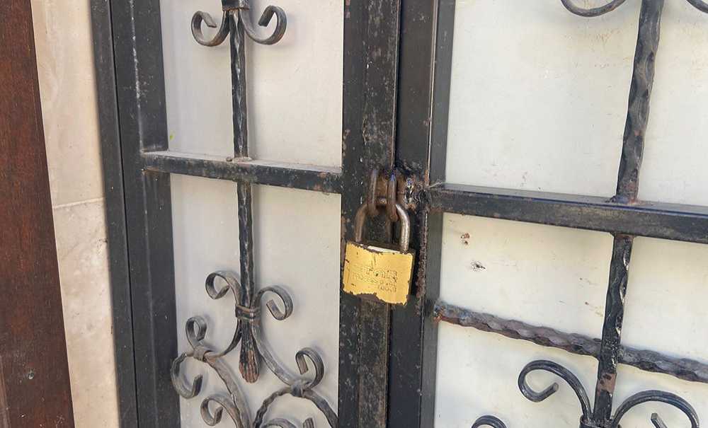 Park Kafede Dışardaki Tuvalet Kapatıldı