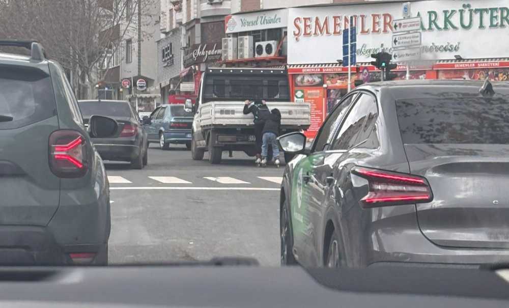 Patenci Çocuklardan Tehlikeli Yolculuk