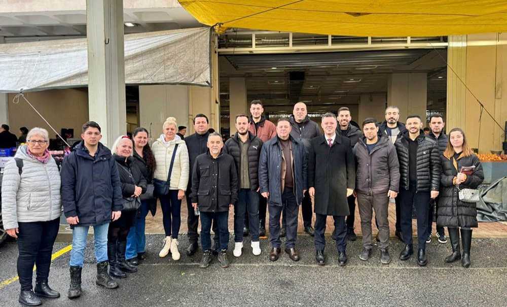 Pazar Yeri Esnafını Ziyaret Etti