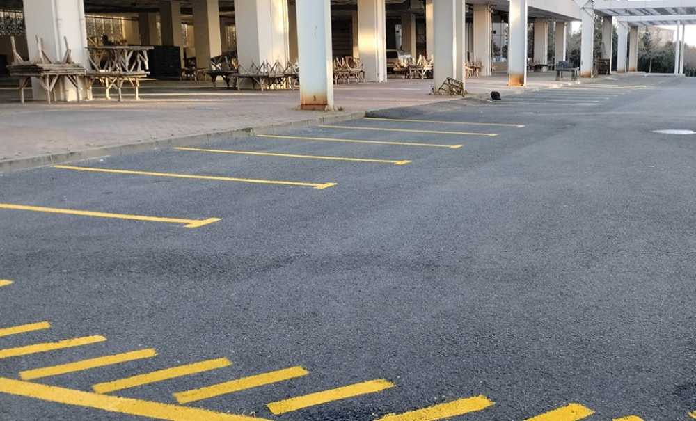 Pazar Yeri̇ne Park Çi̇zgi̇leri̇ Çi̇zi̇ldi̇