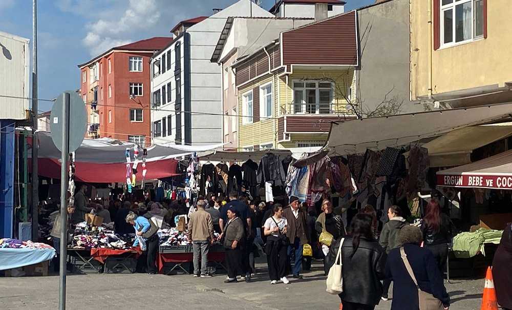 Pazar Yerlerinde Bayram Yoğunluğu Yaşandı