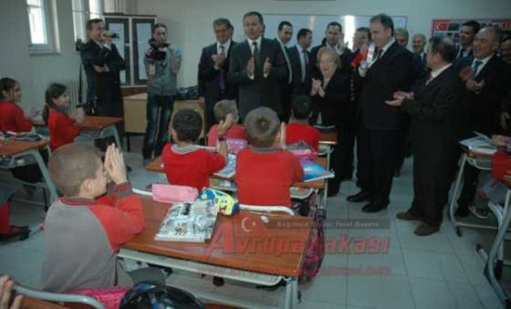 Gönüllü Hizmet Vakfı Aysel – Abdullah Öğücü Ortaokulu Törenle Açıldı