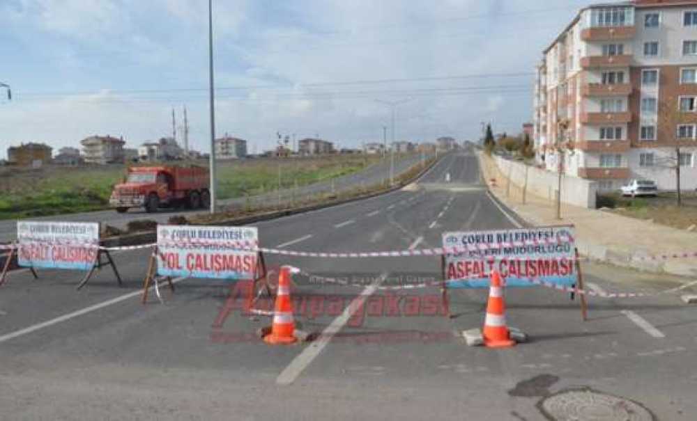 Bülent Ecevit Bulvarı Trafiğe Kapatıldı