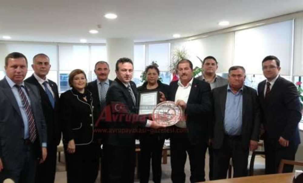 Muhtarlardan Denizbank`a Teşekkür Ziyareti