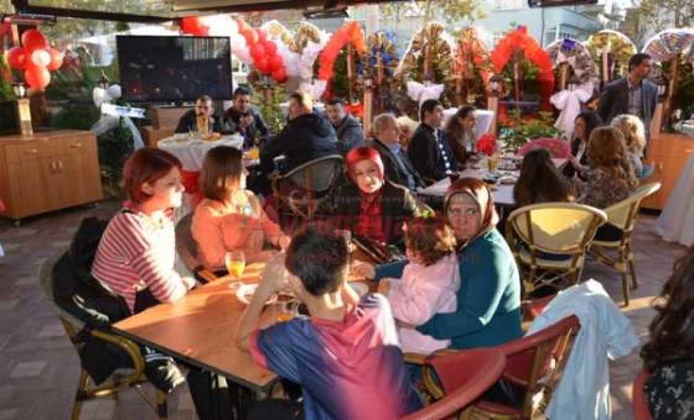 Terrace Kafe Ve Restaurant Açıldı