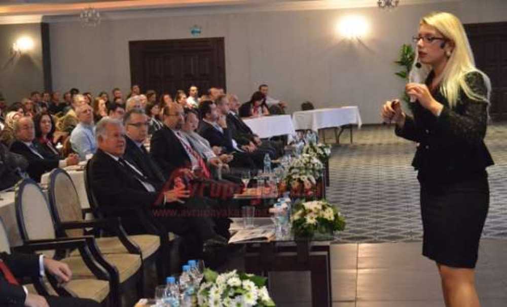 Beden Dili Uzmanı, Psikolog, Eğitimci Ve Yazar Tuğba Özdenal;