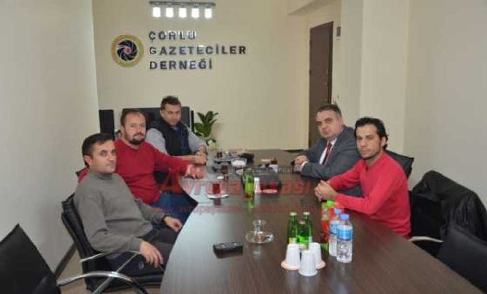 Ulaş Belediye Başkanı Demiray'dan Çorlu Gazeteciler Derneği'ne Ziyaret