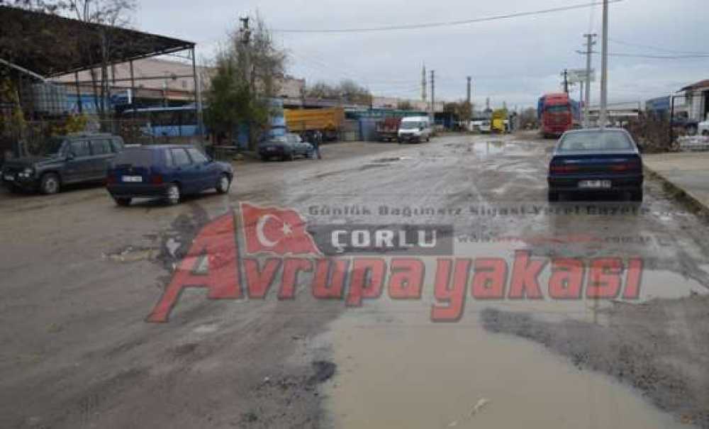 Yeni Sanayi Sitesi Çamur Deryasına Döndü