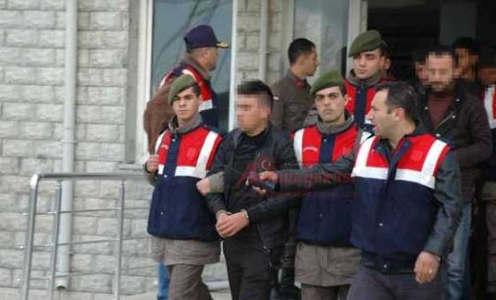 Marmara Ereğlisi`nde Gözaltına Alınan Kişilerden 8`i Tutuklandı