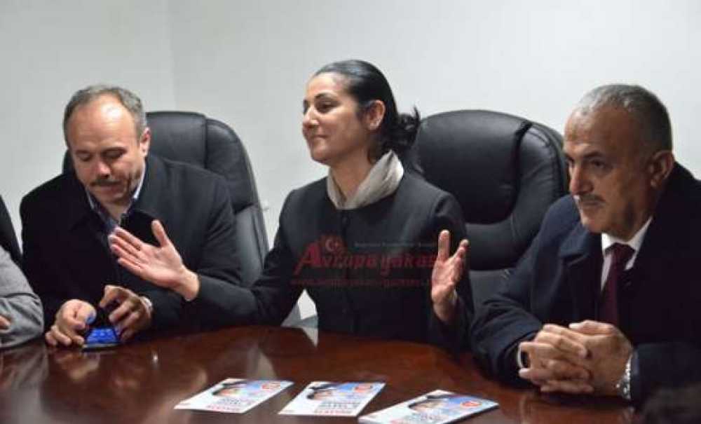 Özlem Yemişçi Çorlu'da Başkan Gibi Karşılandı