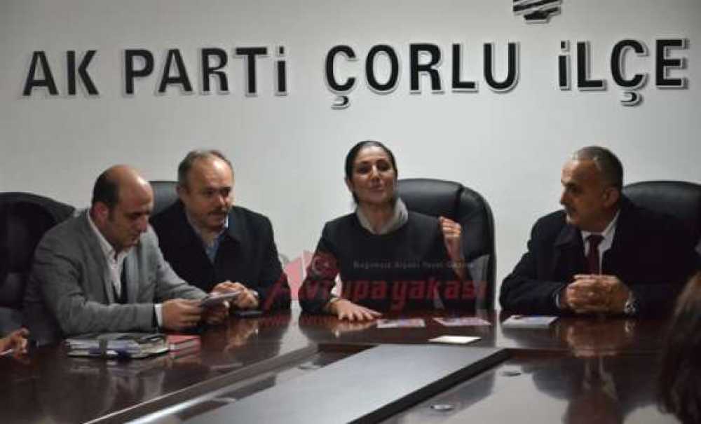 Özlem Yemişçi Çorlu'da Başkan Gibi Karşılandı