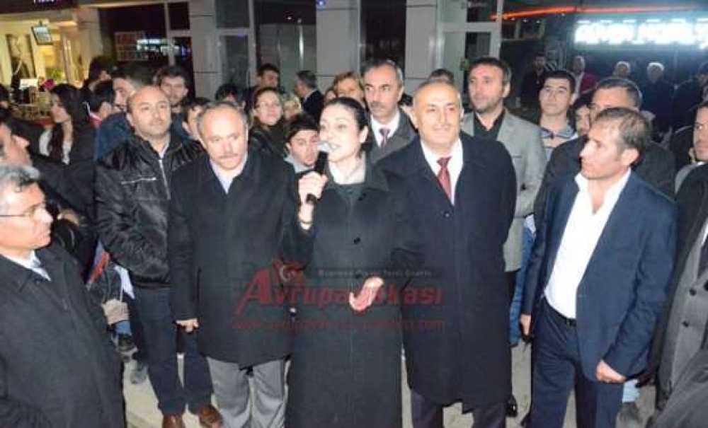 Özlem Yemişçi Çorlu'da Başkan Gibi Karşılandı