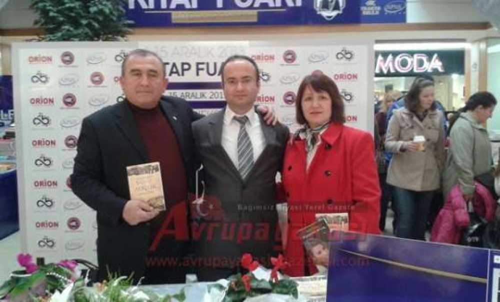 Çorlulu Yazar Ramis Çınar İmza Gününde Kitapseverlerle Buluştu