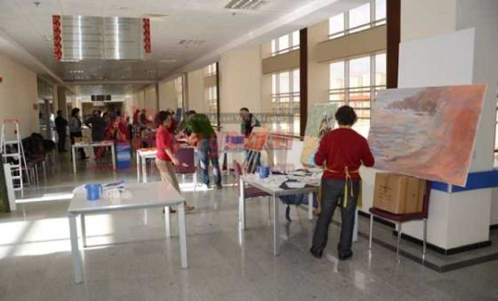 Çorlu Devlet Hastanesi Ressamları Ağırladı