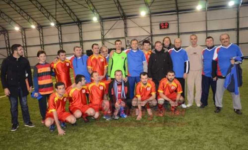 Vali Yerlikaya İşitme Engellilerle Halı Saha Maçı Yaptı