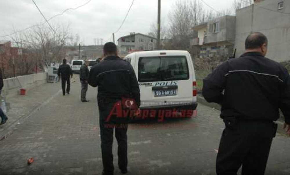 Arkadaşların Kavgası Kanlı Bitti: 2 Yaralı