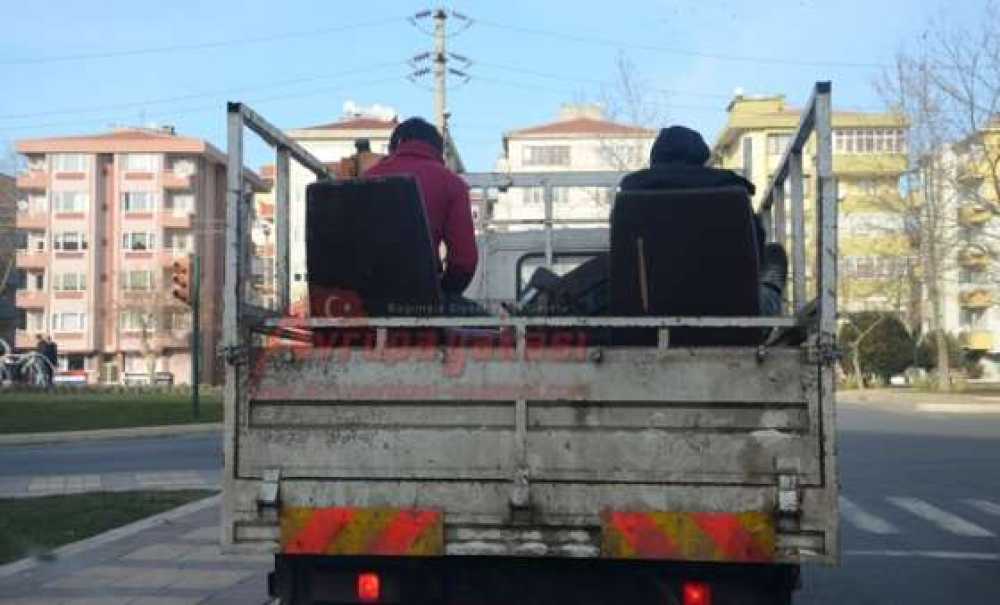 Kamyonet Üzerinde Vip Taşımacılık