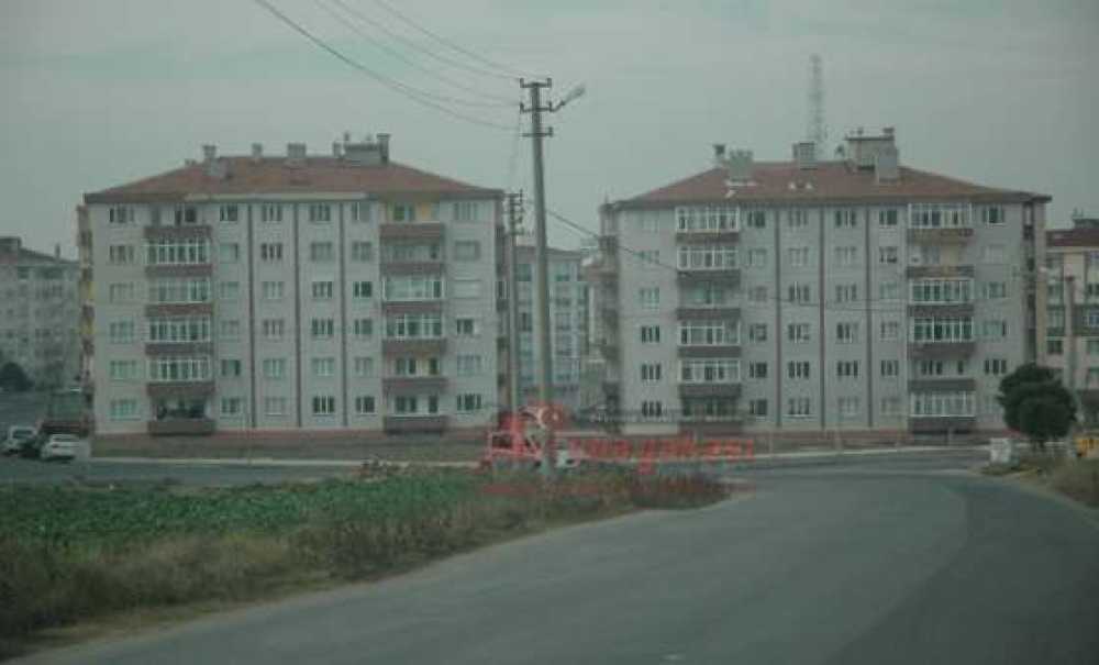 Yol Ortasında Kalan Elektrik Direği Kaldırıldı