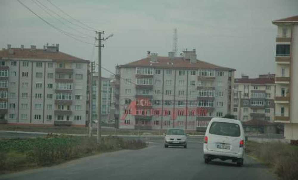 Yol Ortasında Kalan Elektrik Direği Kaldırıldı