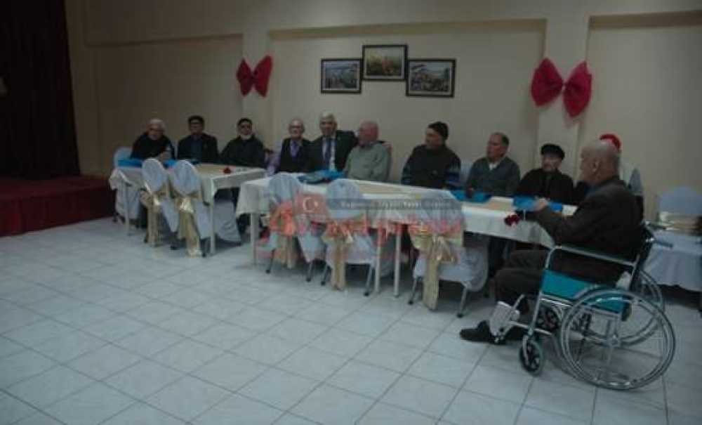 Rasim Yüksel`den Çorlu Huzurevi`ne Yeni Yıl Ziyareti