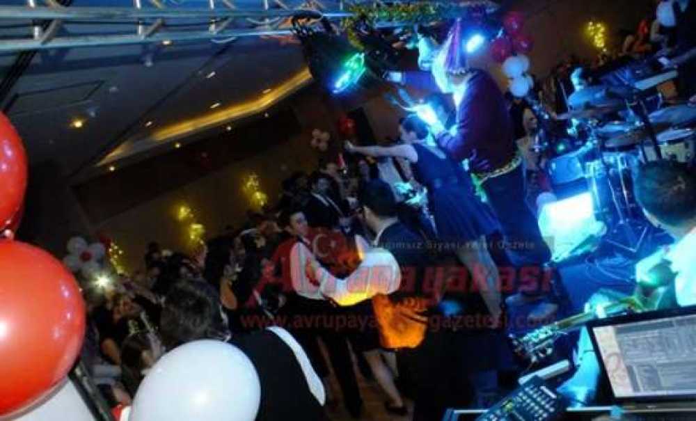 Çorlu Yeni Yılı Coşkuyla Karşıladı