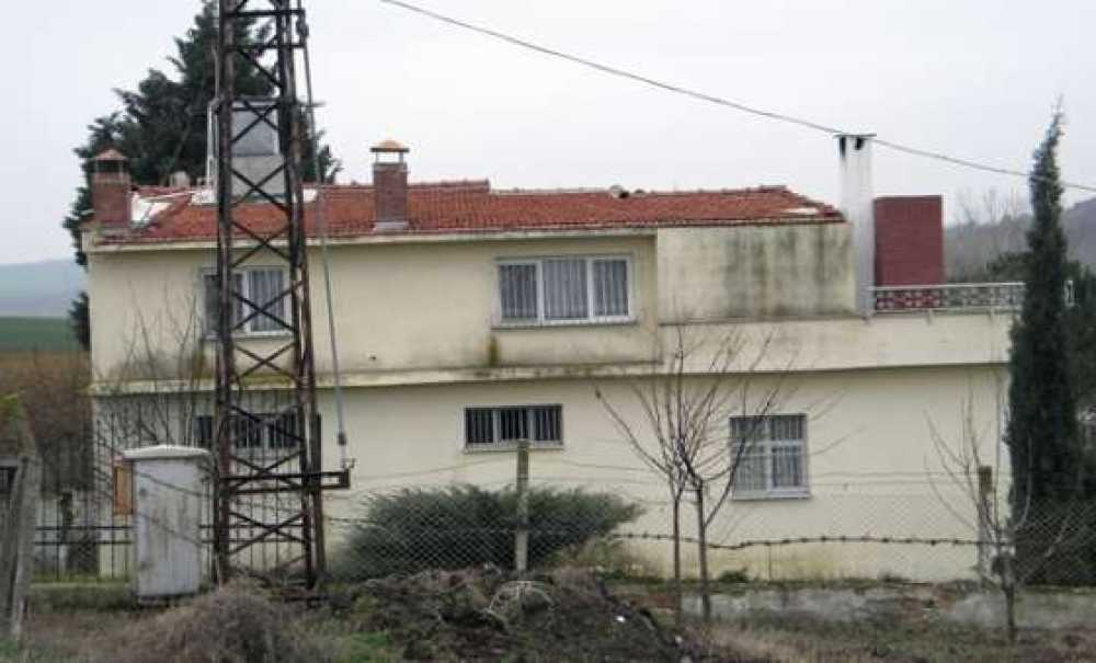 Tekirdağ'ın Bıyıkali Köyündeki Evin Hizmetlisi,