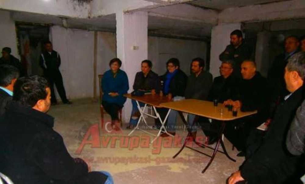 Ak Parti'den Esentepe Mahallesi'nde Toplantı