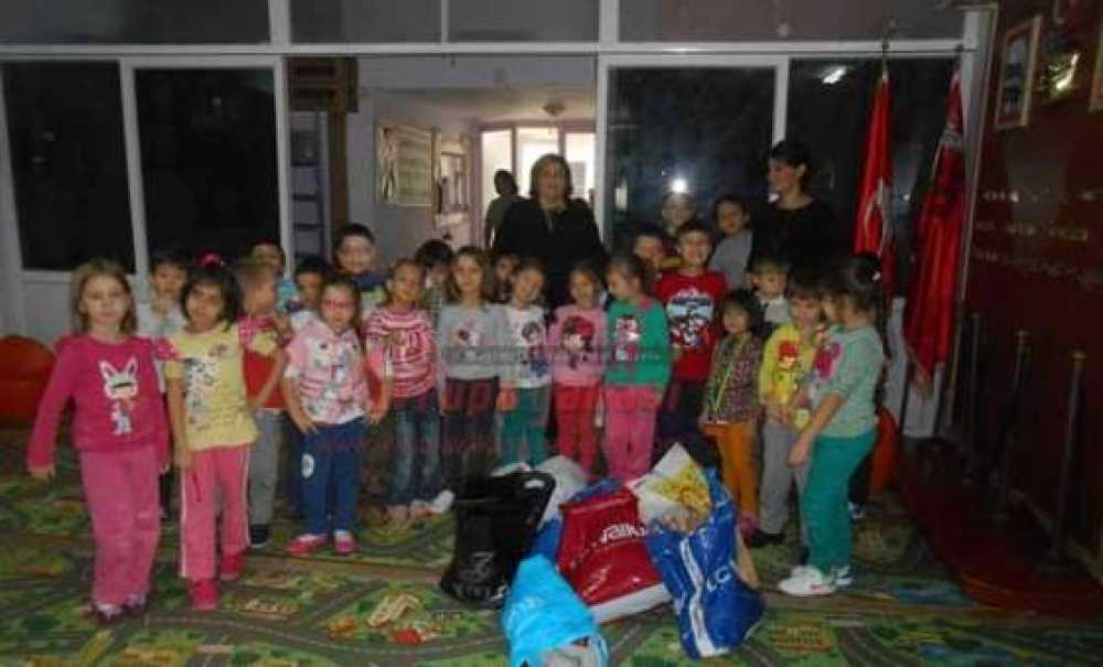 Miniklerden Örnek Davranış