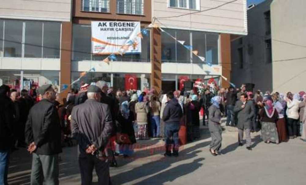Ak Parti Ergene`de Hayır Çarşısı Açtı