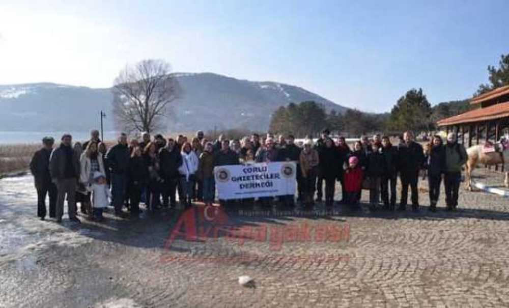 Biz Büyük Bir Aileyiz