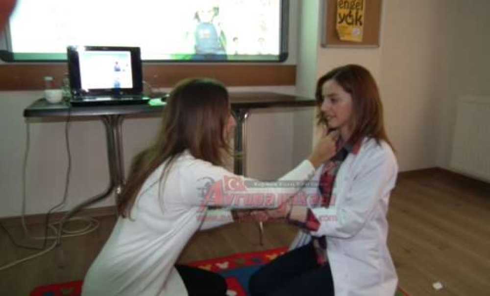 Nergis Özel Eğitim Merkezi`nden Ailelere Theraplay Eğitimi