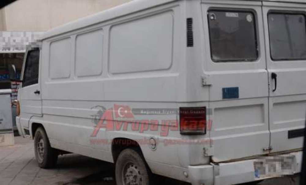 Kaldırımlar Park Yeri Oldu