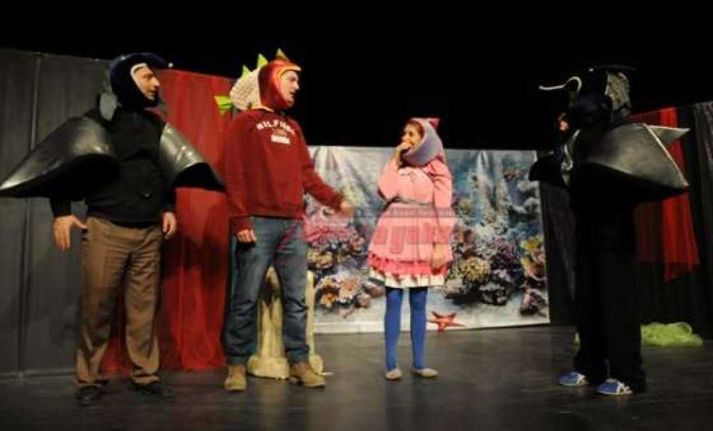 Minik Balığın Macerası Adlı Çocuk Oyunu Sahnelendi