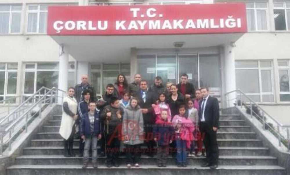 Marmaram Özel Eğitim Öğrencileri Kaymakam Doğan'ı Ziyaret Etti