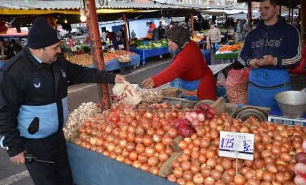 Semt Pazarlarında Zabıta Görev Başında