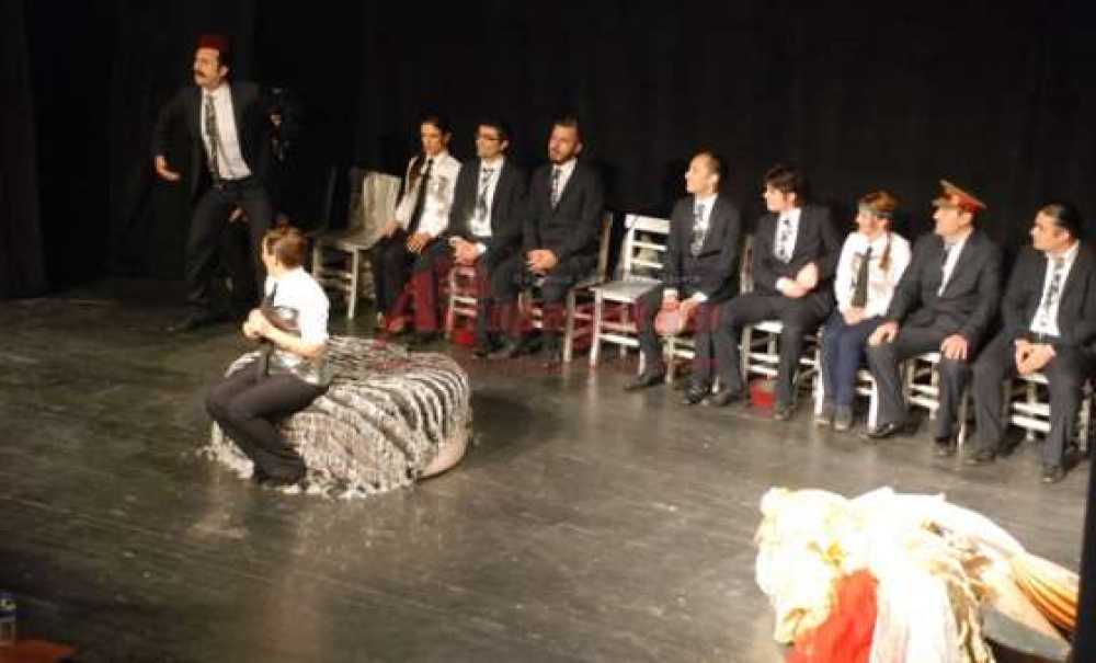 7 Kocalı Hürmüz Sahnelendi