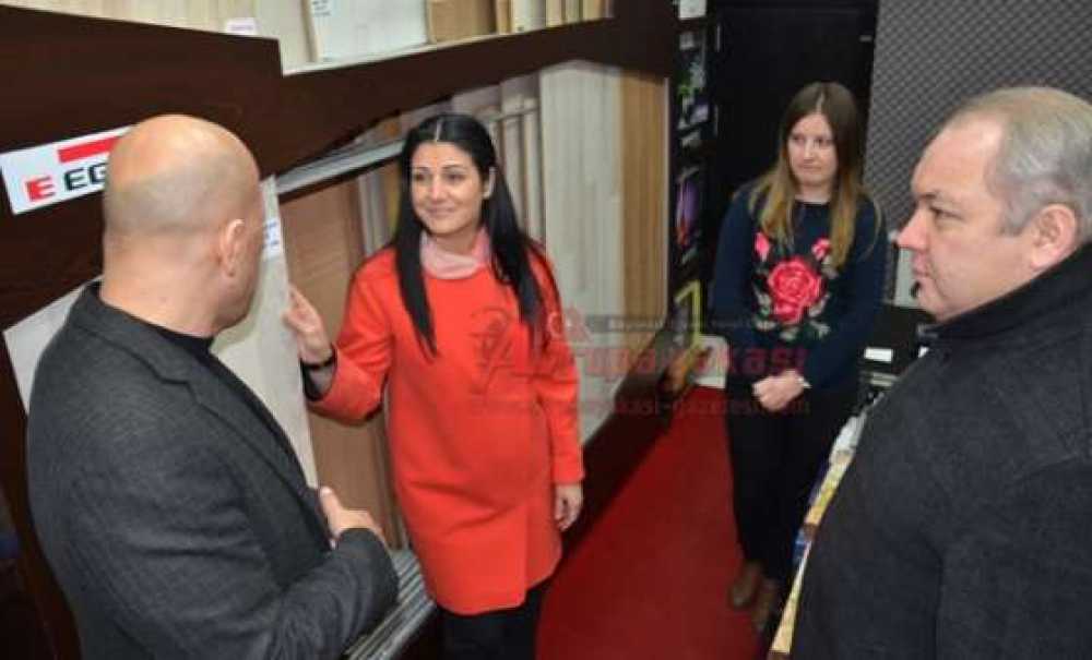 Ak Partili Yemişçi'den Esnaf Ziyareti