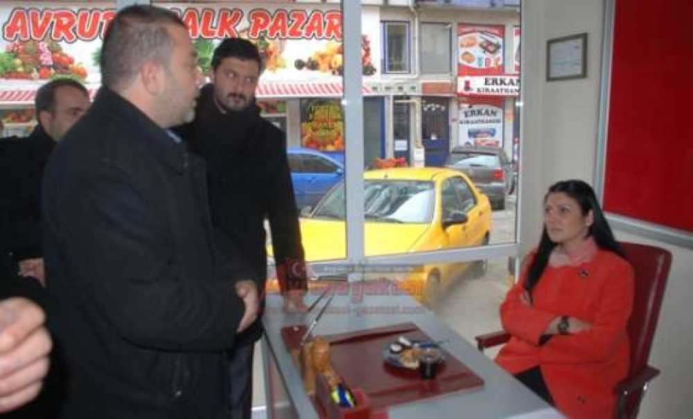 Ak Partili Yemişçi`den Taksici Esnafına Ziyaret