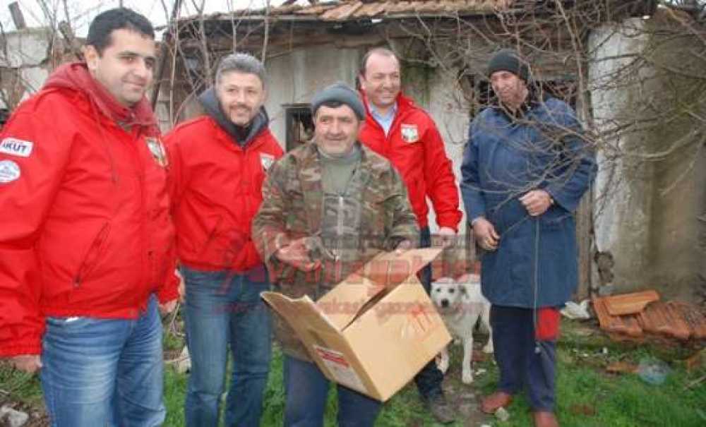 Anne Ve Yavru Köpeği Akut Kurtardı