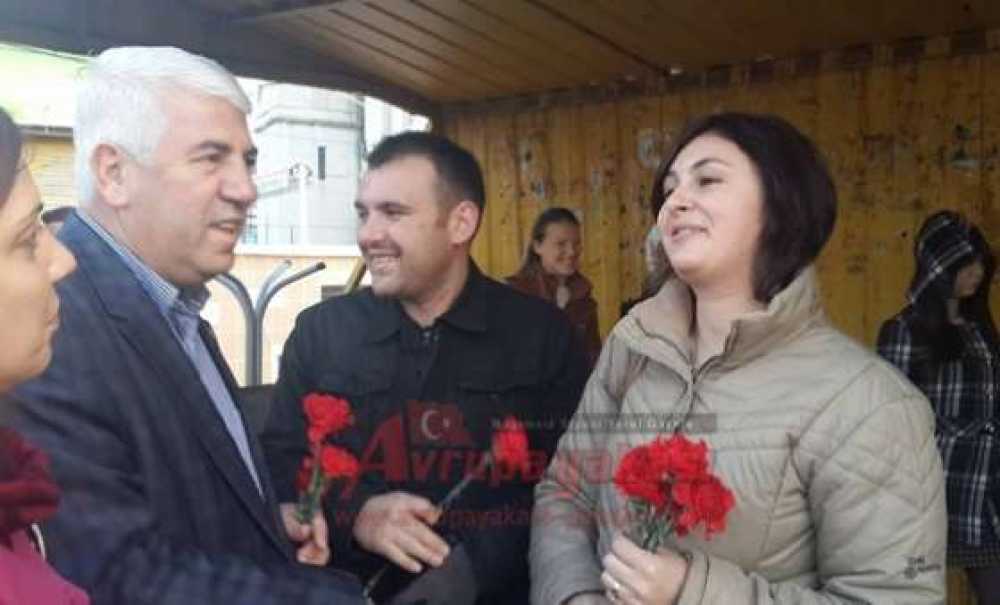 Rasim Yüksel`den Sevgililer Günü Kutlaması