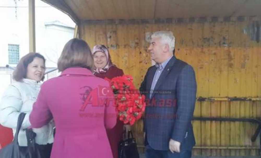 Rasim Yüksel`den Sevgililer Günü Kutlaması