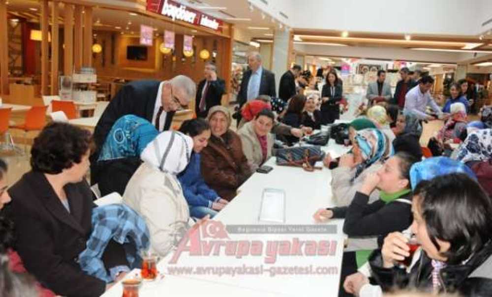 Çorlu Belediyesi Sinemaya Gitmemiş Ev Hanımlarını Sinemaya Götürdü